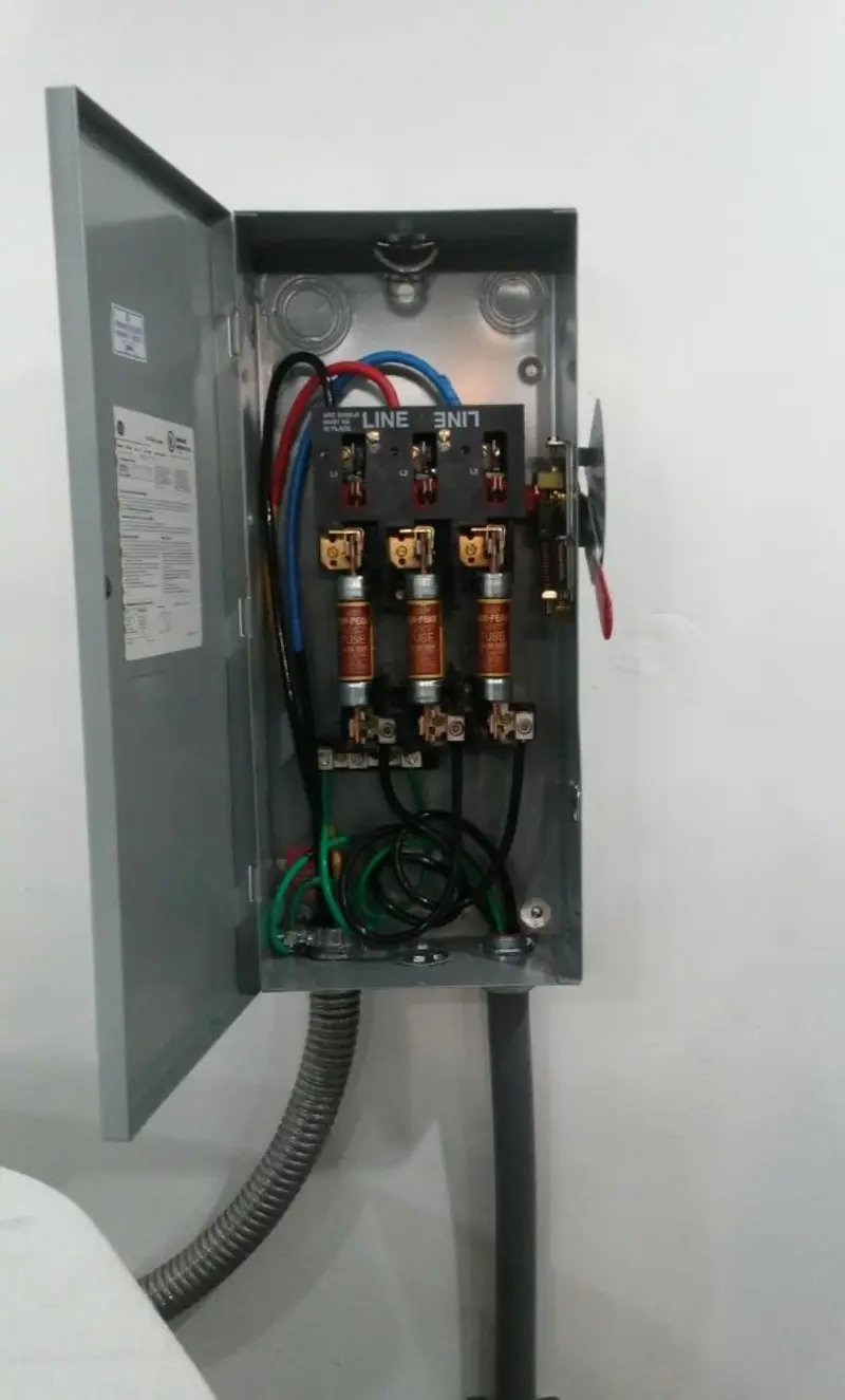 Three-phase disconnect switch installed for Electrical Wiring & Rewiring in Colonial Heights